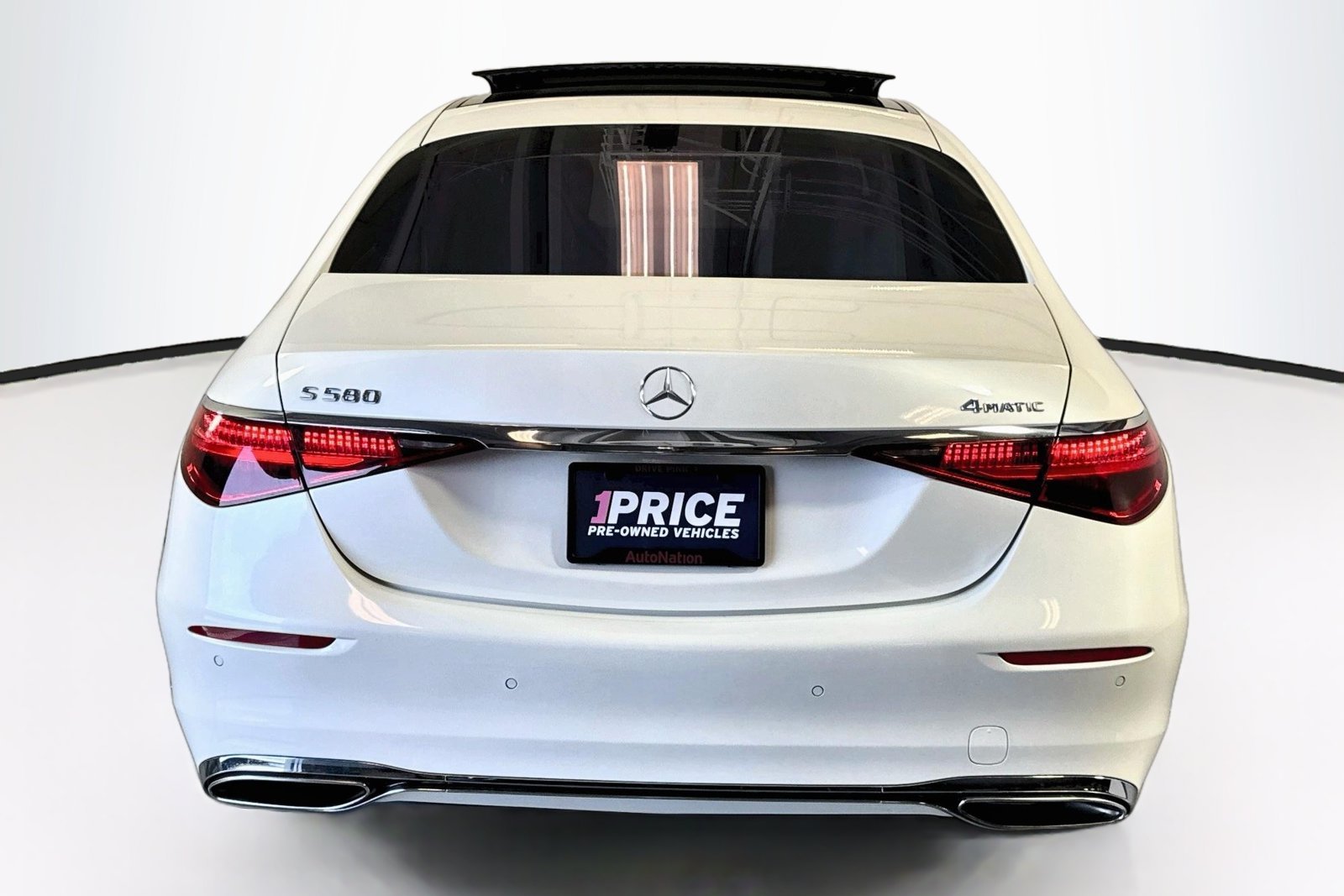 Used 2023 Manufaktur Diamond White Mercedes-Benz S 580 image 6