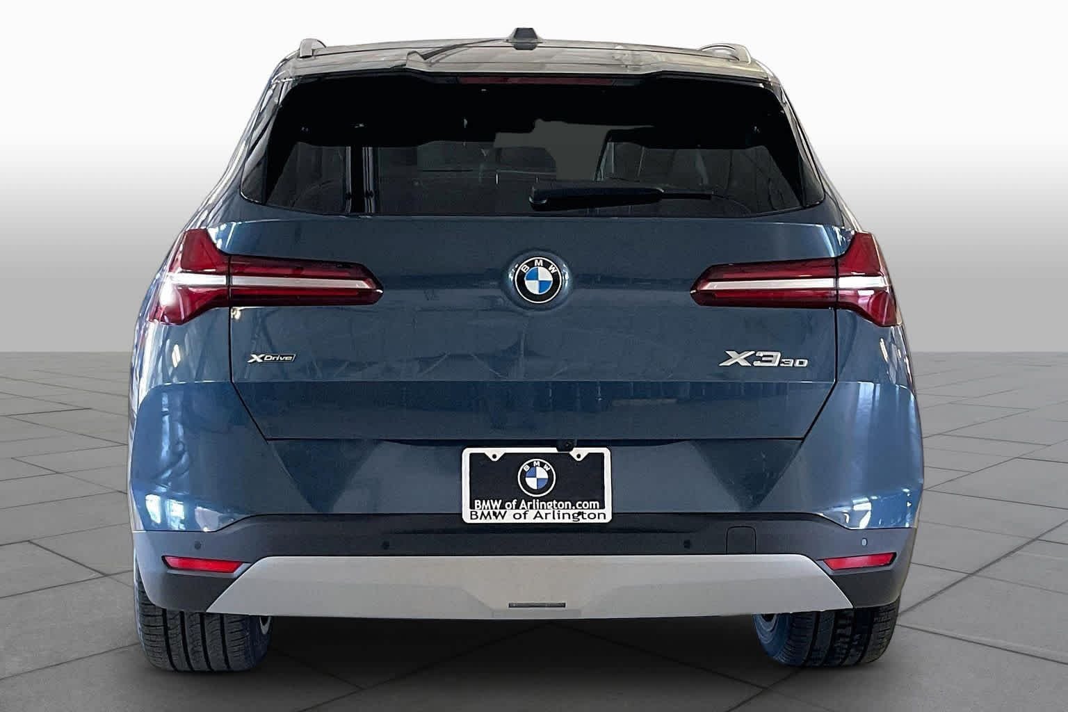 New 2026 Arctic Race Blue metallic BMW 30 xDrive image 4