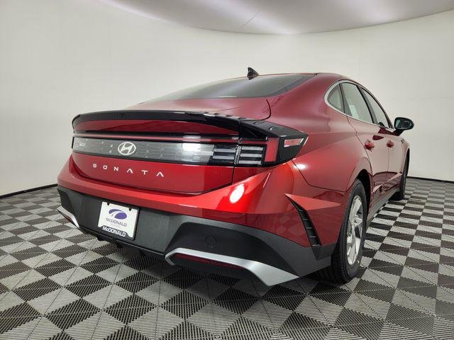 New 2026 Red Hyundai SE image 5