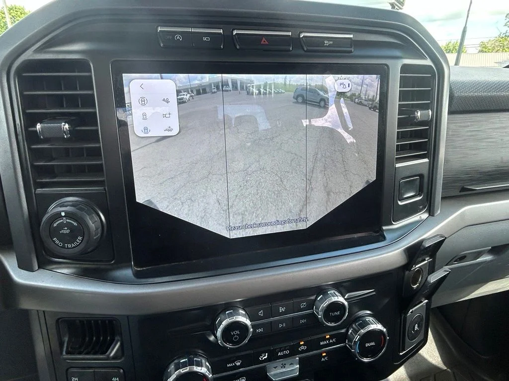 Used 2024 Blue Ford XLT image 33