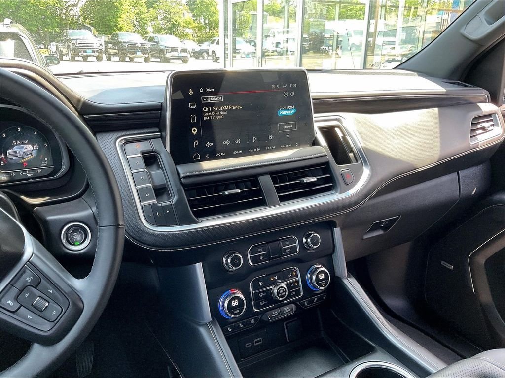 Used 2023 White GMC SLT image 19