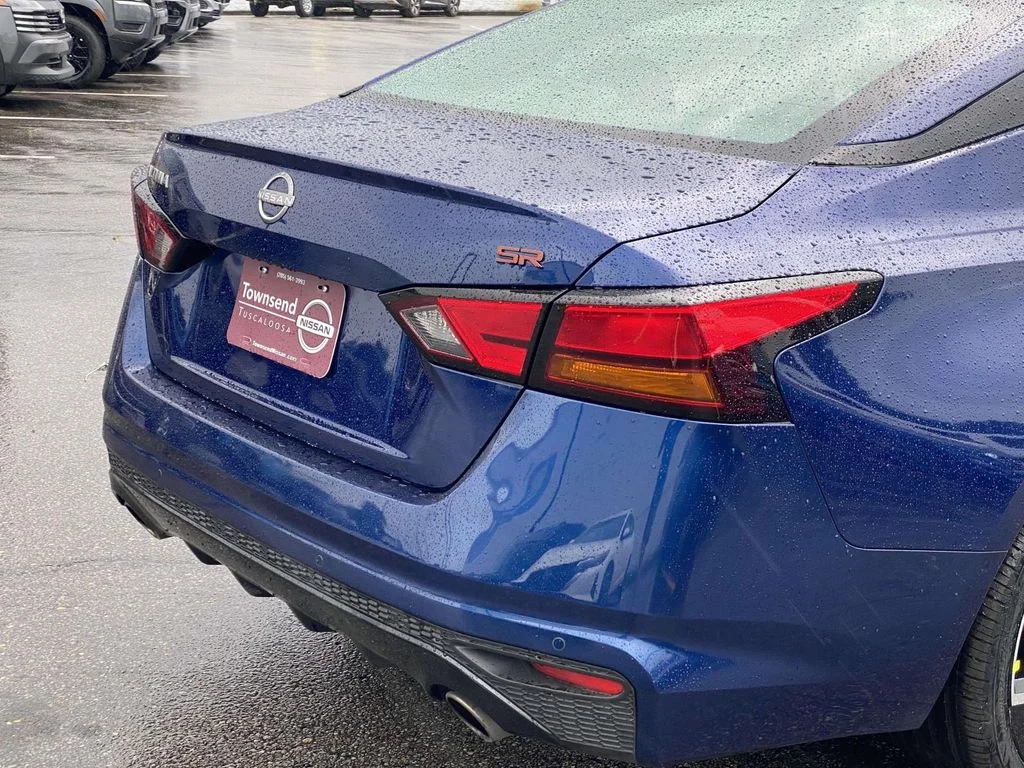 2024 Nissan Altima SR - Photo 11