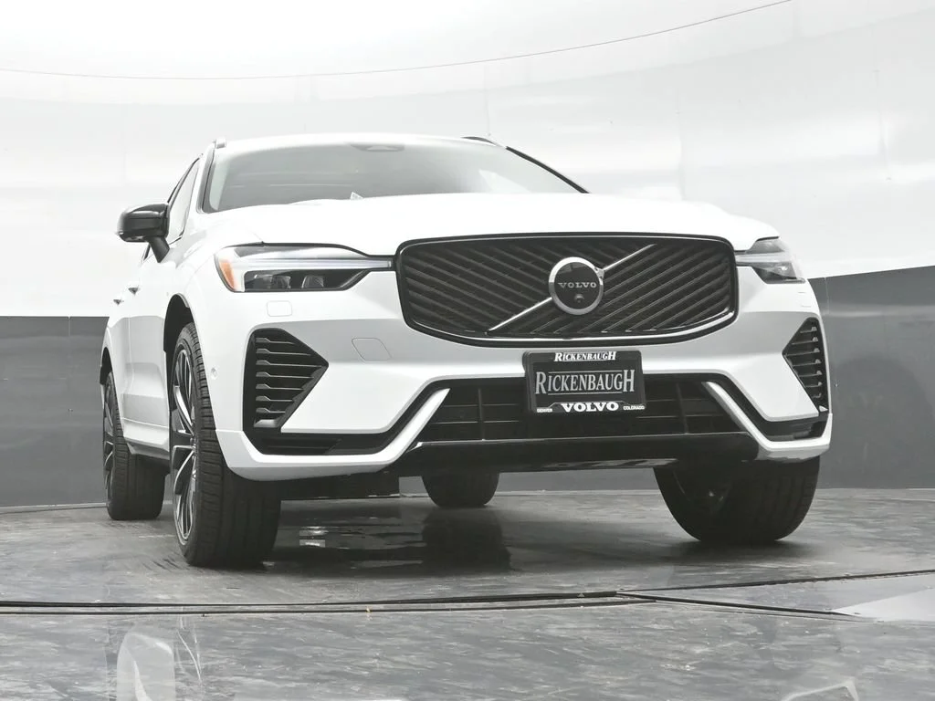 New 2027 Crystal White Volvo T8 Ultra image 23