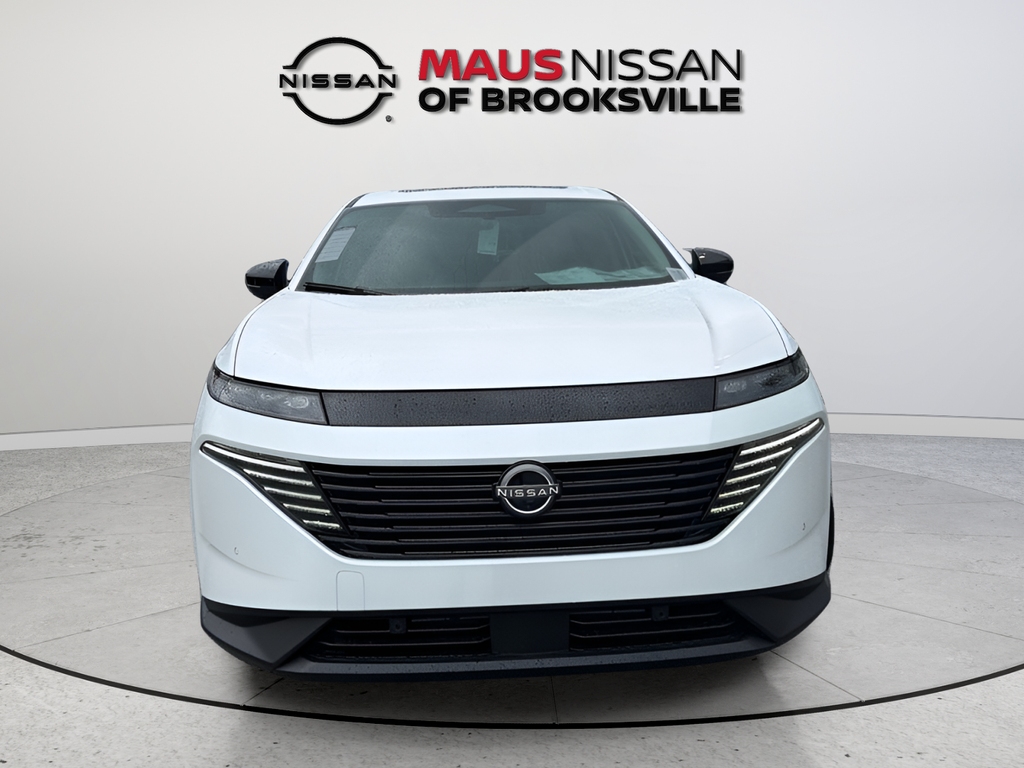 New 2026 White Nissan SL image 3