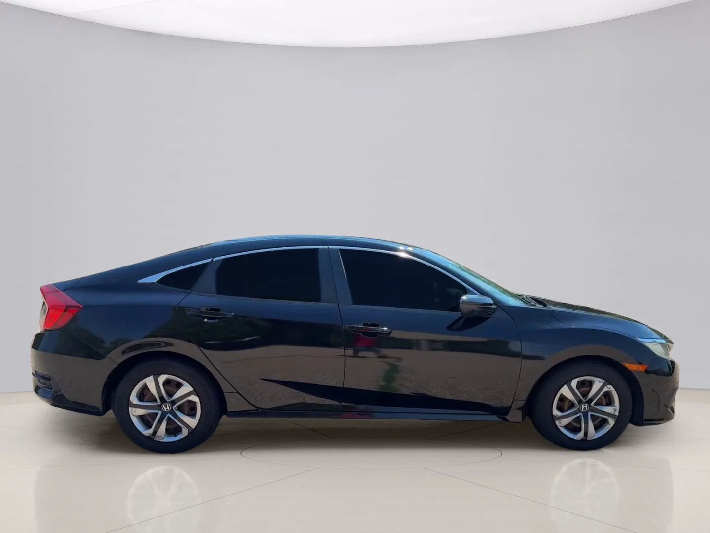 Used 2016 Black Honda LX image 6