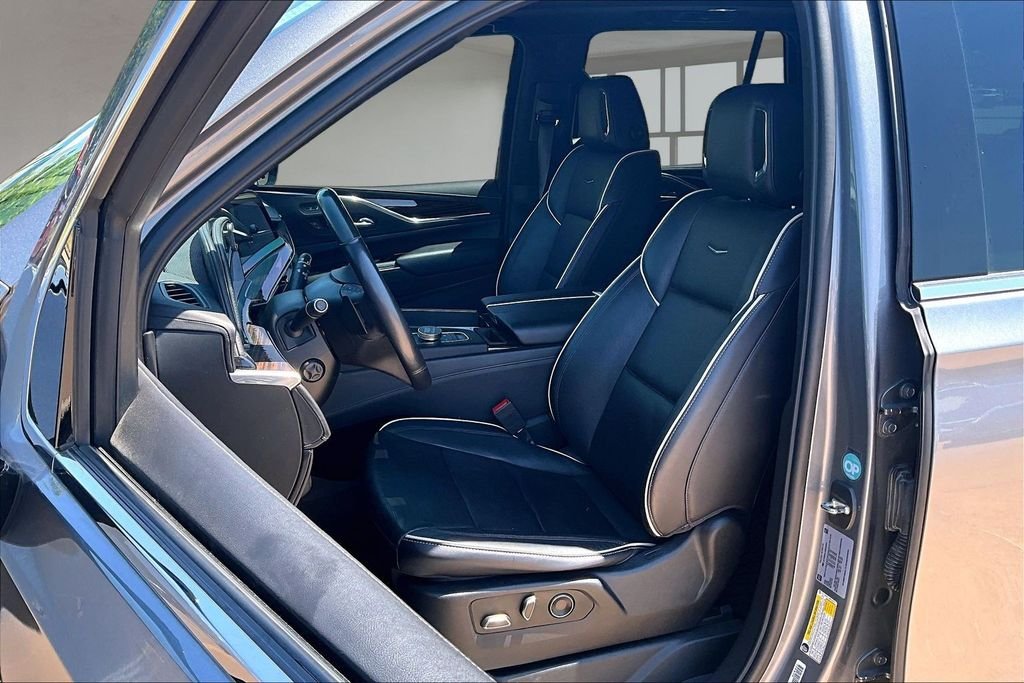 Used 2021 Gray Cadillac Premium Luxury image 25