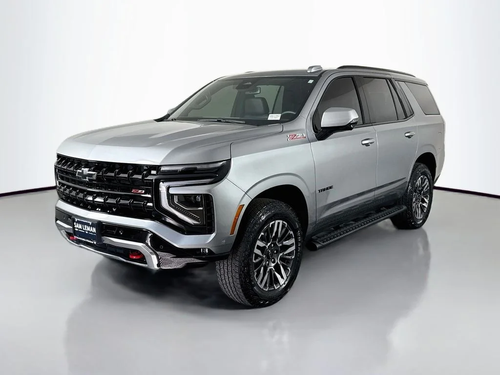 Used 2026 Gray Chevrolet Z71 image 3