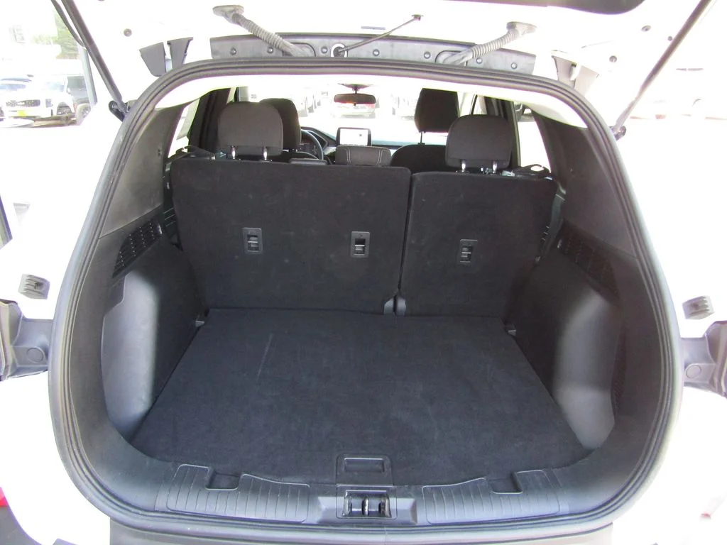 Used 2025 White Ford Active image 30