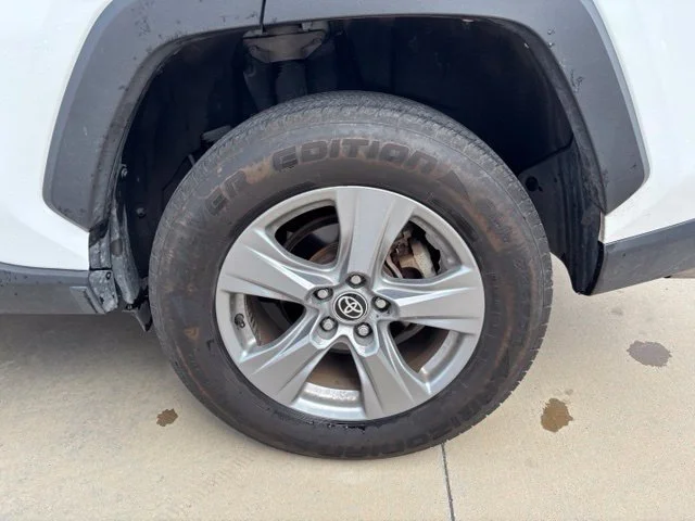 Used 2022 White Toyota XLE image 8