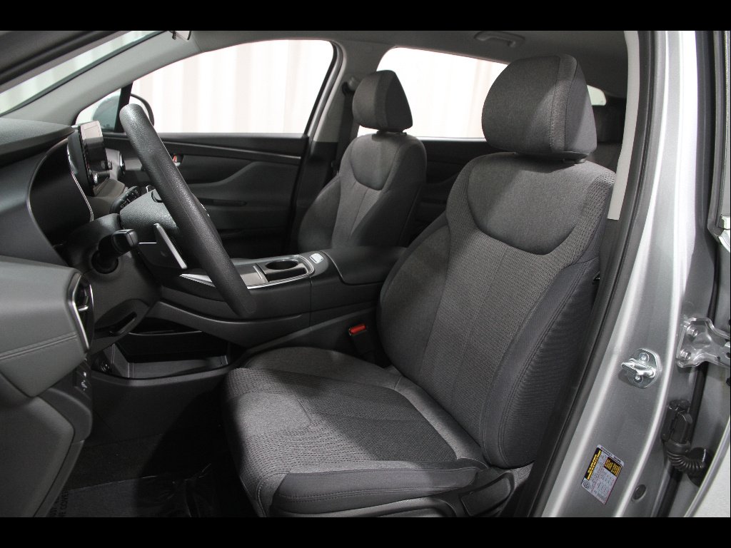 2023 Hyundai Santa Fe SE - Photo 5