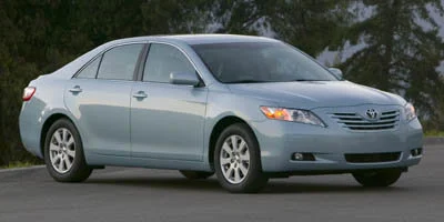 Used 2007 Silver Toyota XLE image 1