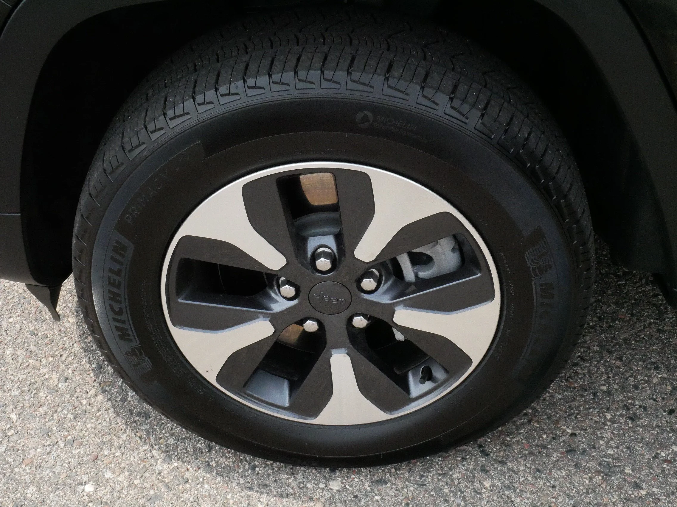 Used 2023 Diamond Black Crystal Pearlcoat Jeep  image 15