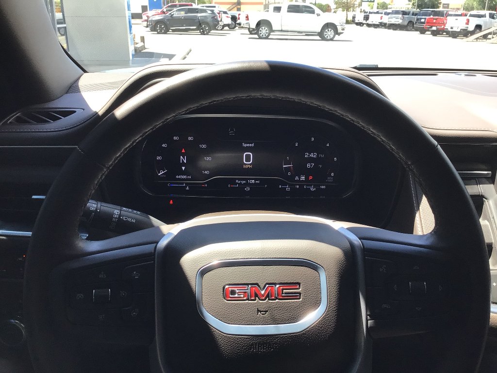 Used 2024 Onyx Black GMC SLT image 16