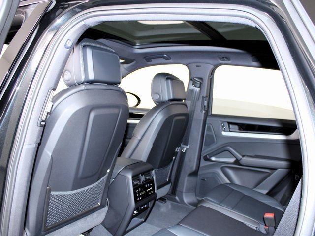 New 2026 Chromite Black Metallic Porsche  image 19
