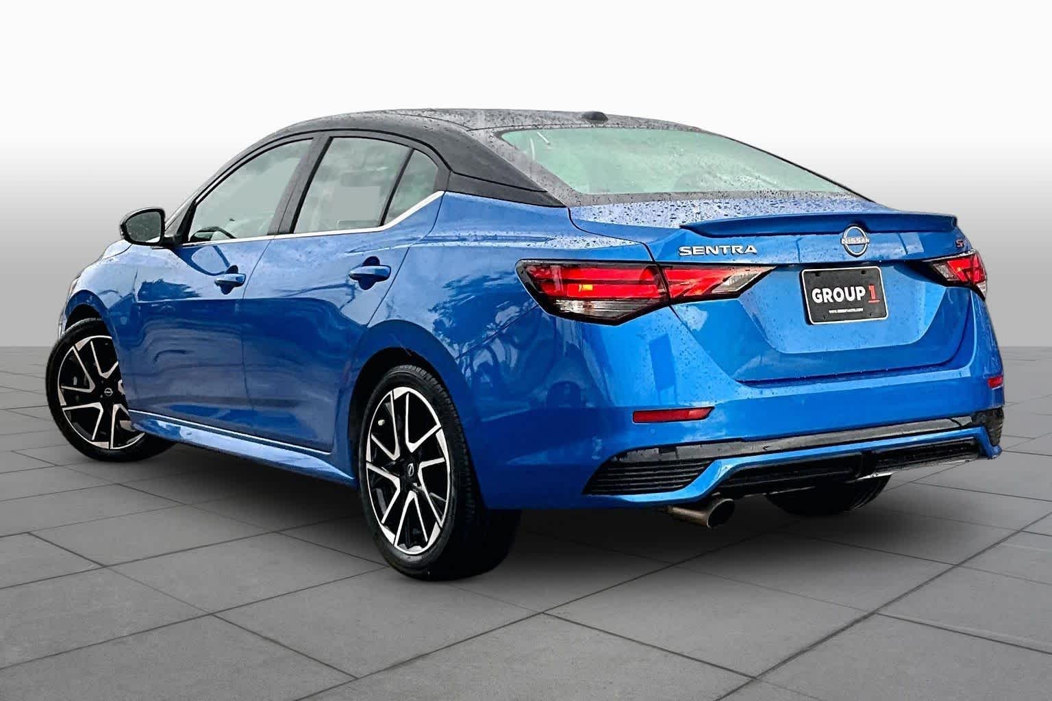 Used 2024 Electric Blue Metallic/Super Black Nissan SR image 12