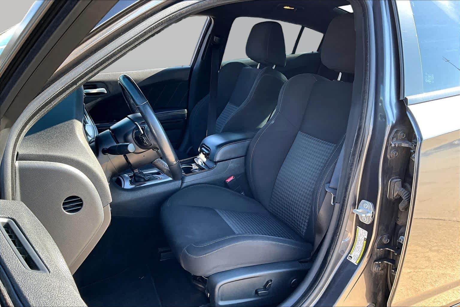 Pre-Owned 2022 Dodge Charger GT