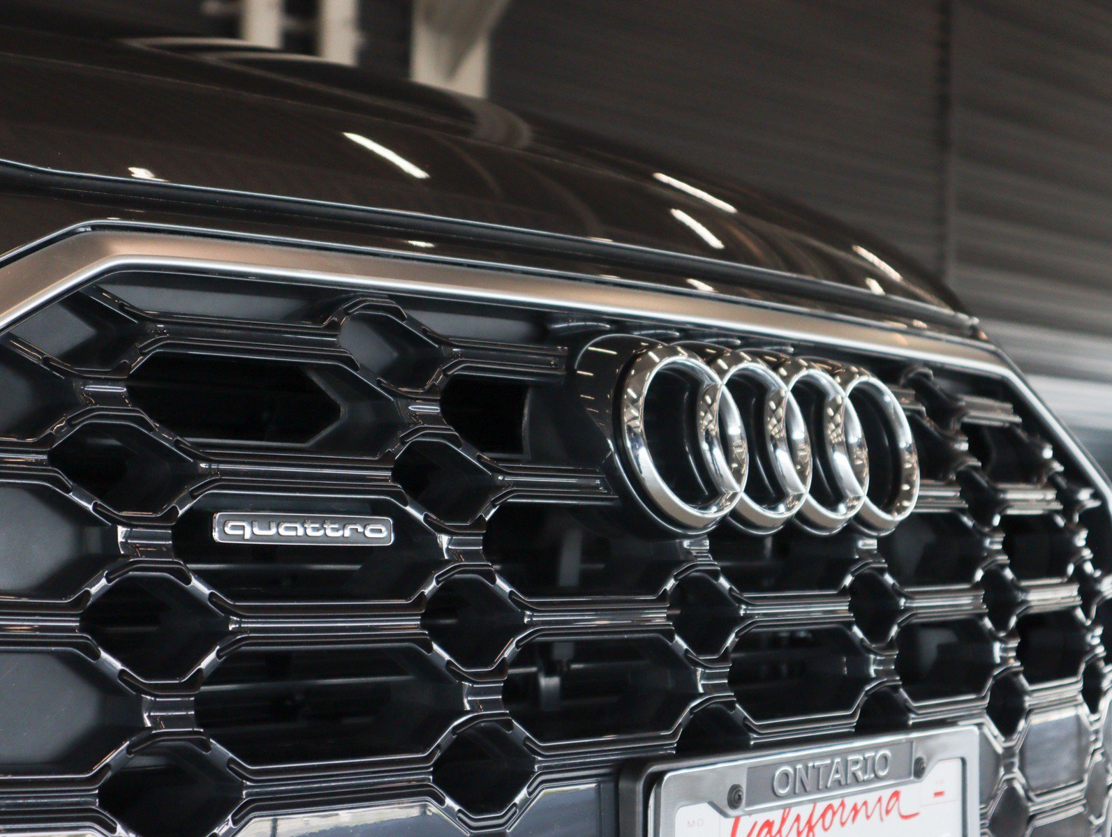 Used 2023 Daytona Gray Pearl Effect Audi S line Premium image 30