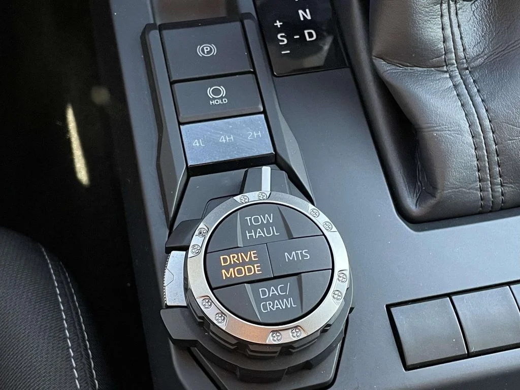 2025 Toyota Tacoma TRD Off Road - Photo 23
