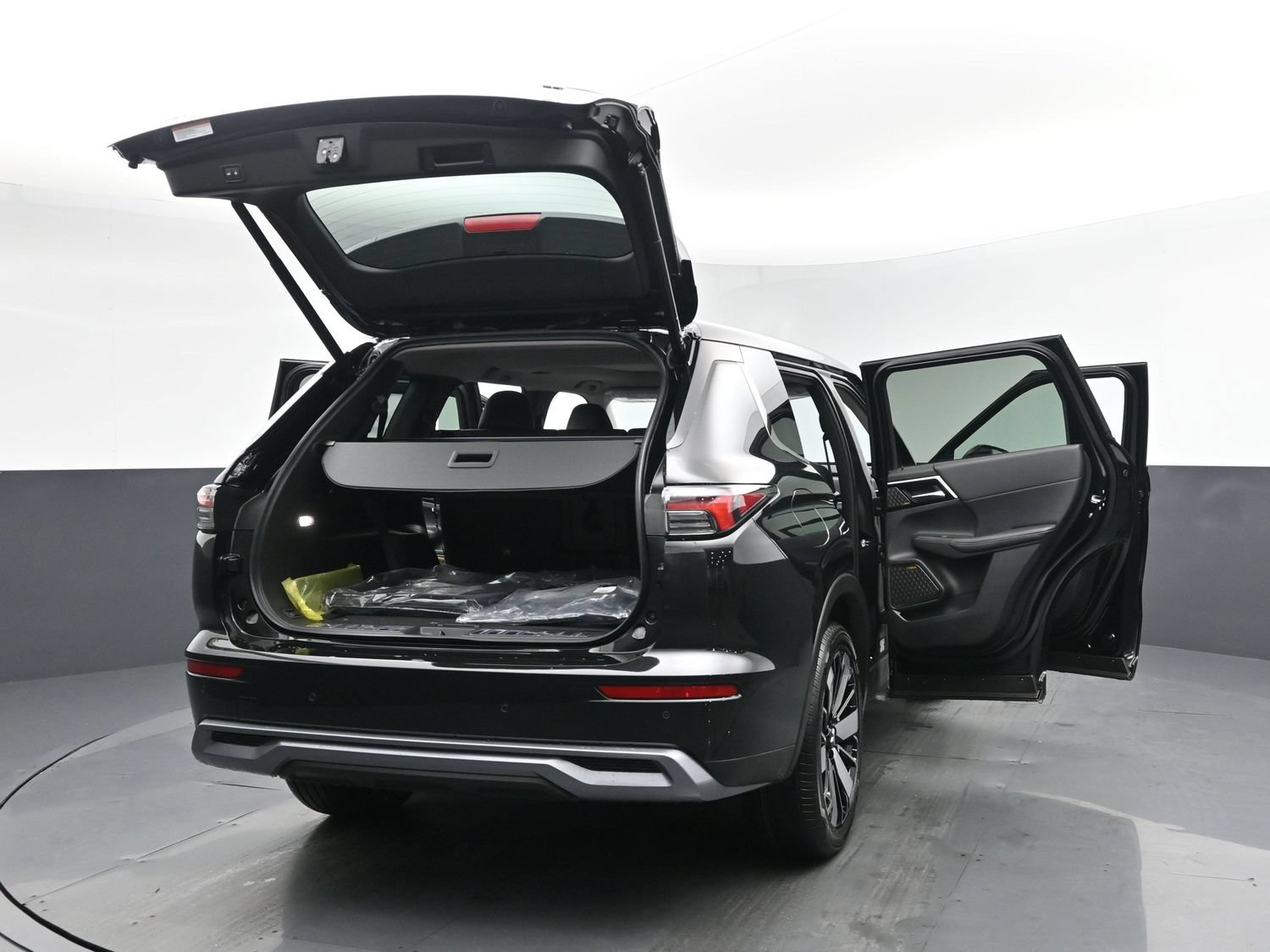 New 2026 Black Diamond Mitsubishi SE 1.5T 2WD image 30