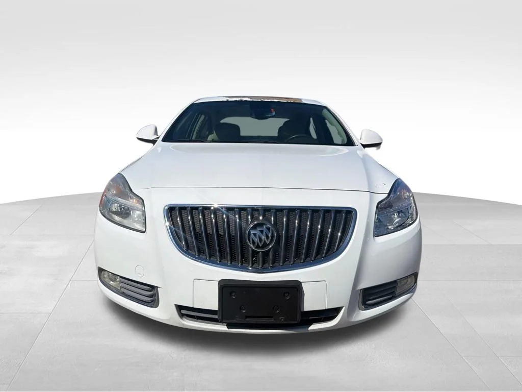 Used 2011 White Buick CXL image 9
