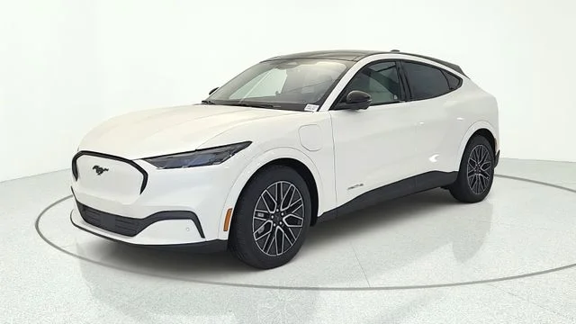New 2026 White Ford Premium image 3
