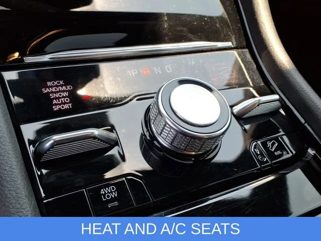 Used 2023 White Jeep Overland 4x4 image 7
