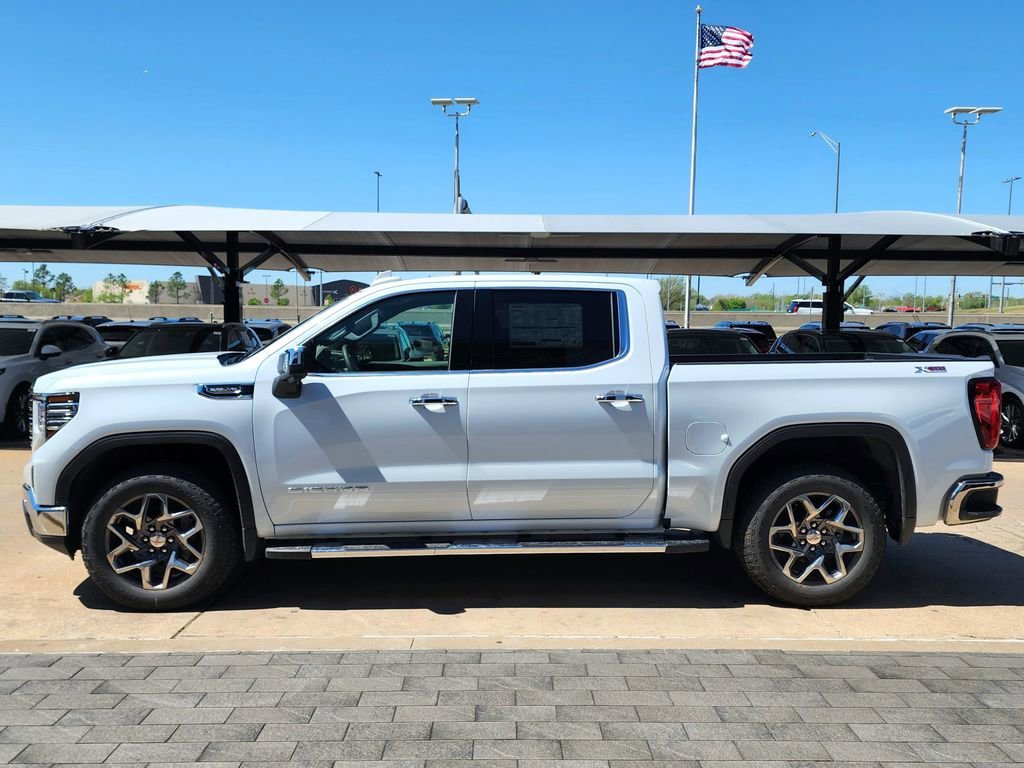 2026 GMC Sierra 1500 SLT - Photo 7