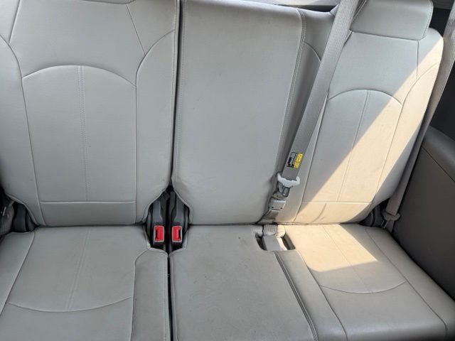 Used 2015 White Chevrolet 2LT image 13