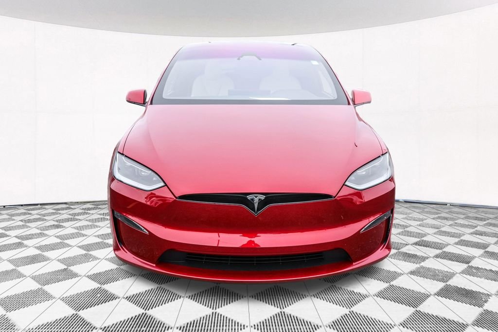 Used 2024  Tesla Base image 11