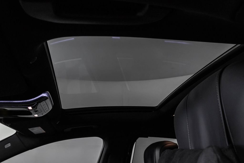 Used 2022 Black Mercedes-Benz S 580 image 26