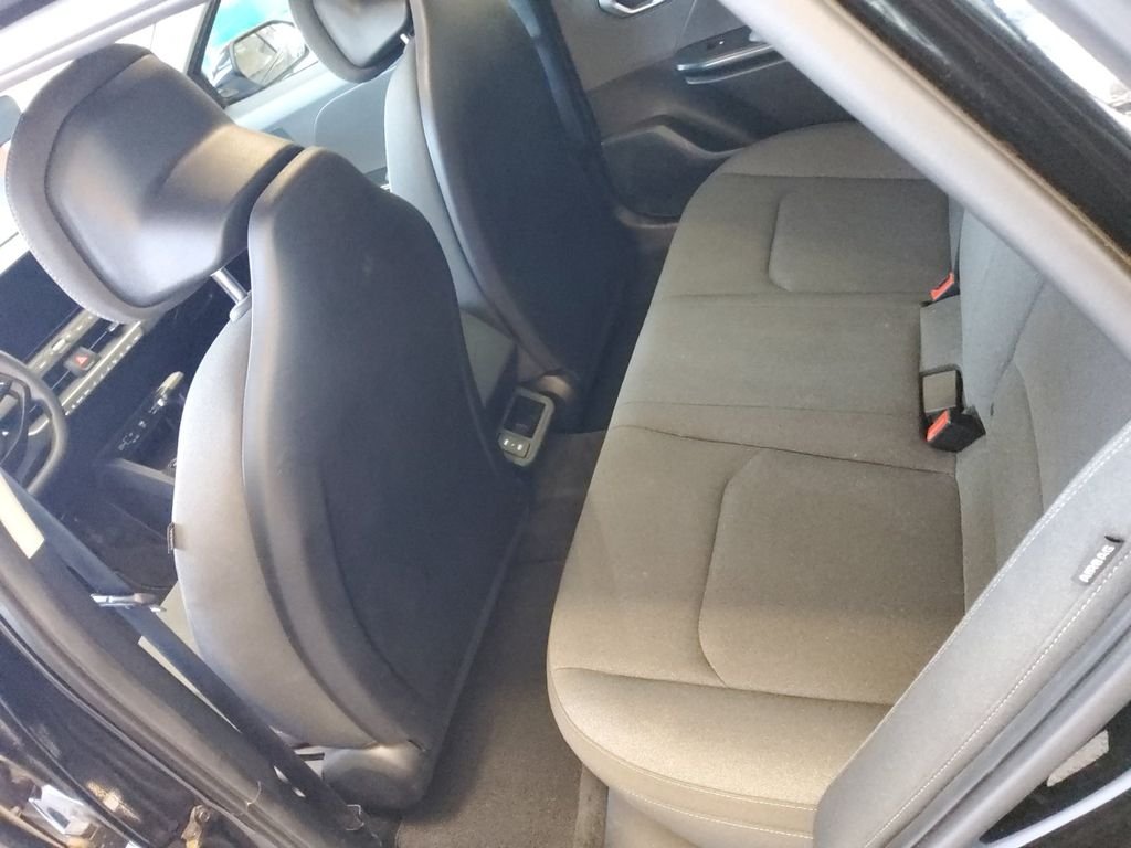 Used 2025 Black Kia LXS image 18