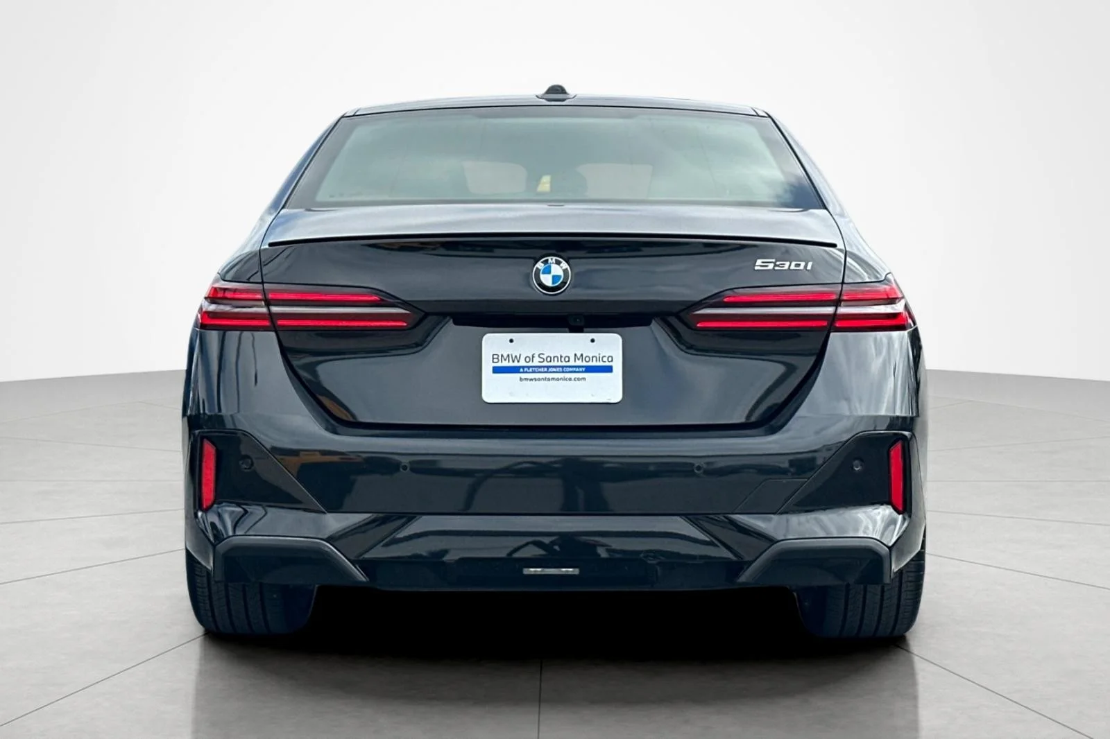Certified Used 2026 Black Sapphire Metallic BMW 530i image 4