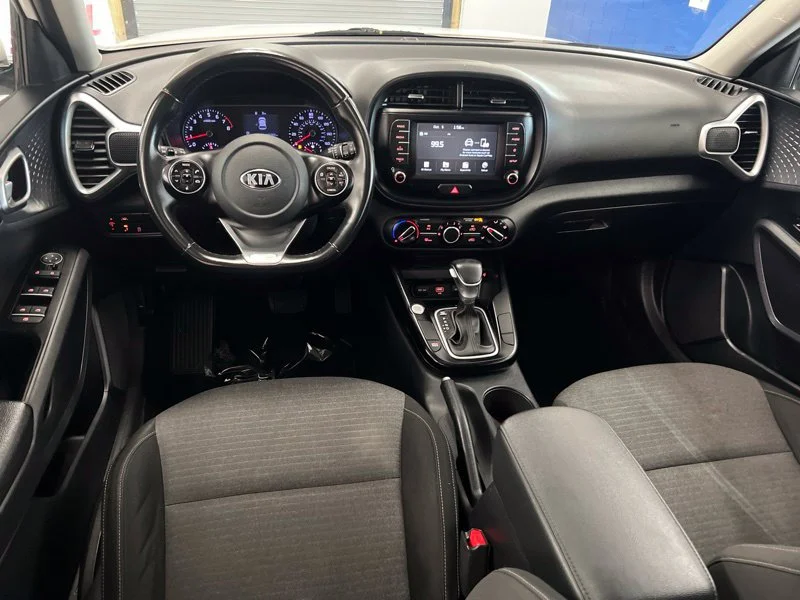 Used 2020 White Kia GT-Line image 30