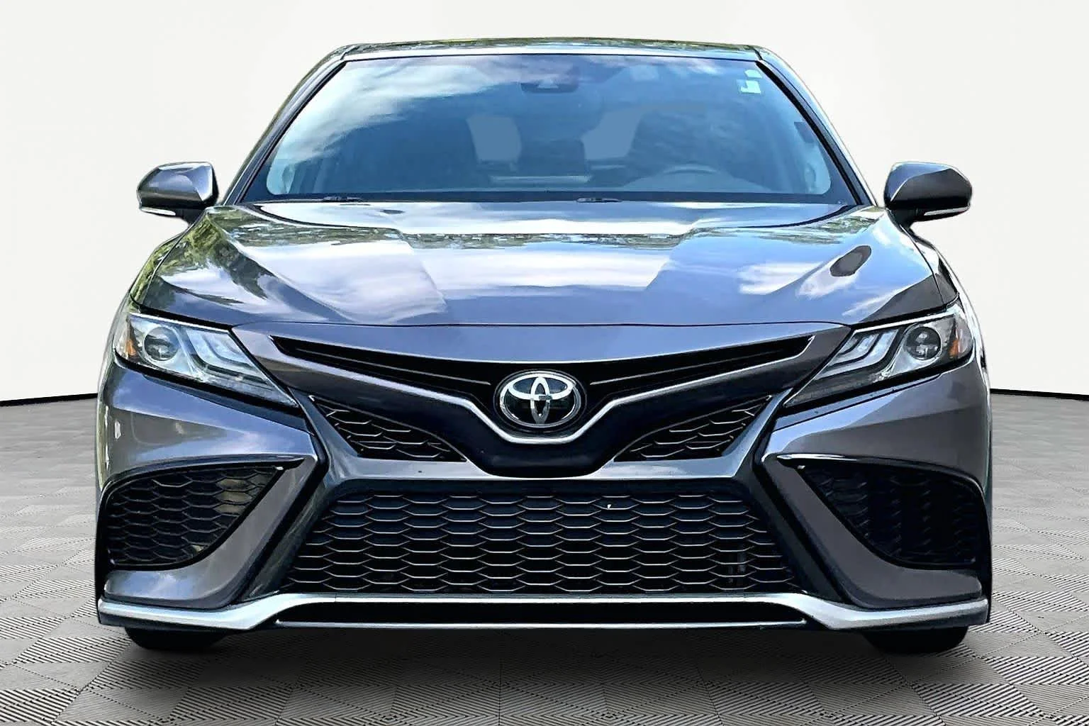 Used 2023 Predawn Gray Mica Toyota XSE image 4