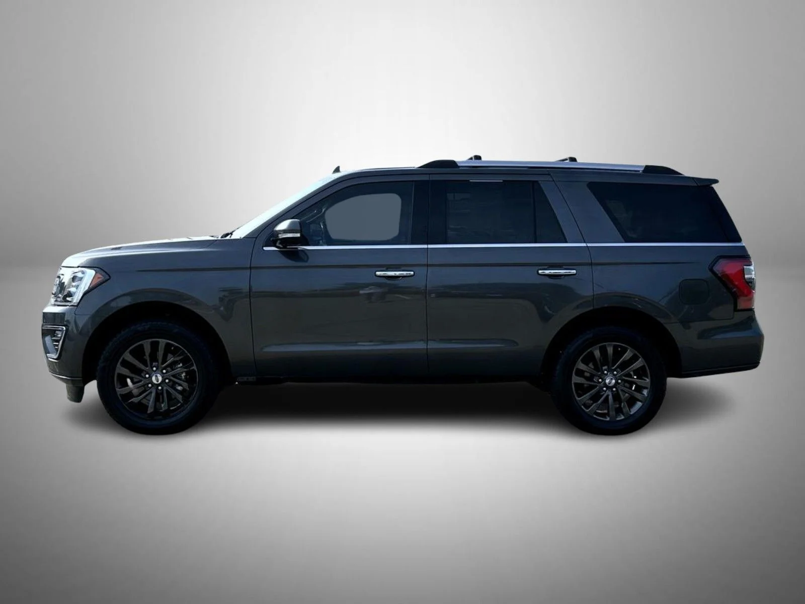 Used 2019 Gray Ford Limited image 8