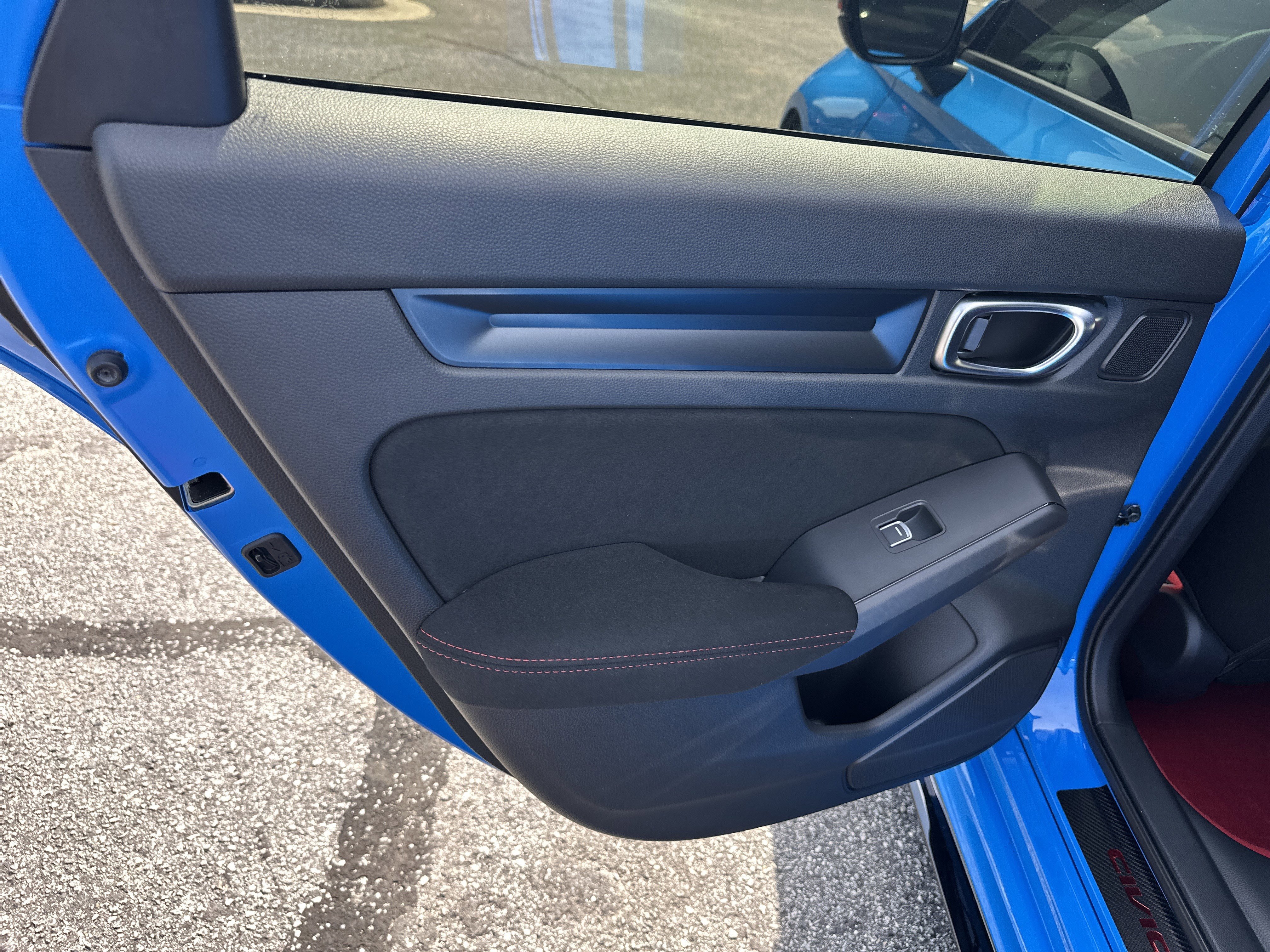 Used 2023 Boost Blue Pearl Honda  image 25