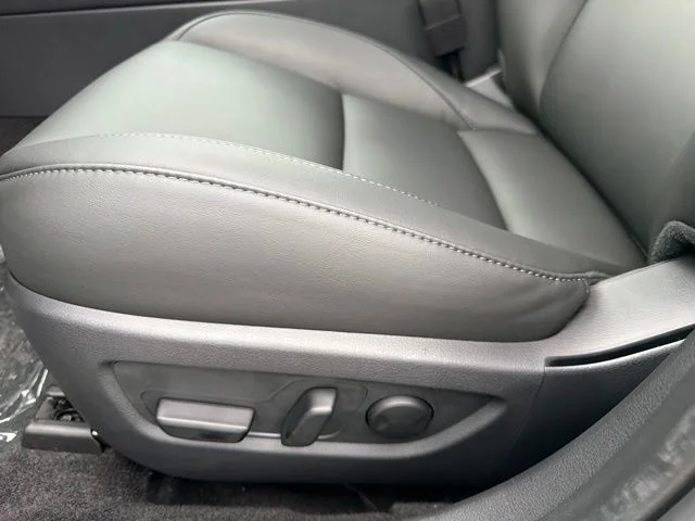 New 2026 Ceramic Metallic Mazda 2.5 S Select Sport AWD image 27