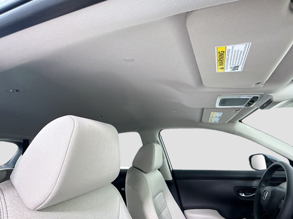 2027 Honda HR-V LX - Photo 18