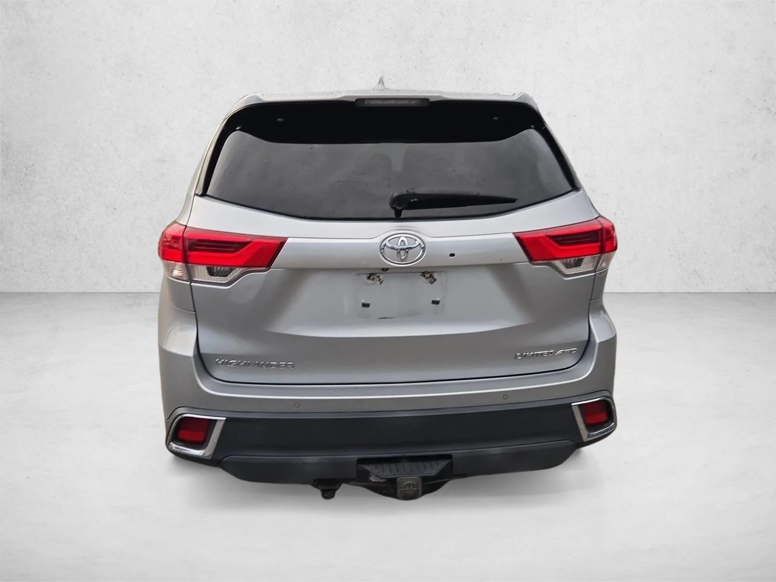 Used 2018 Celestial Silver Metallic Toyota Limited image 6