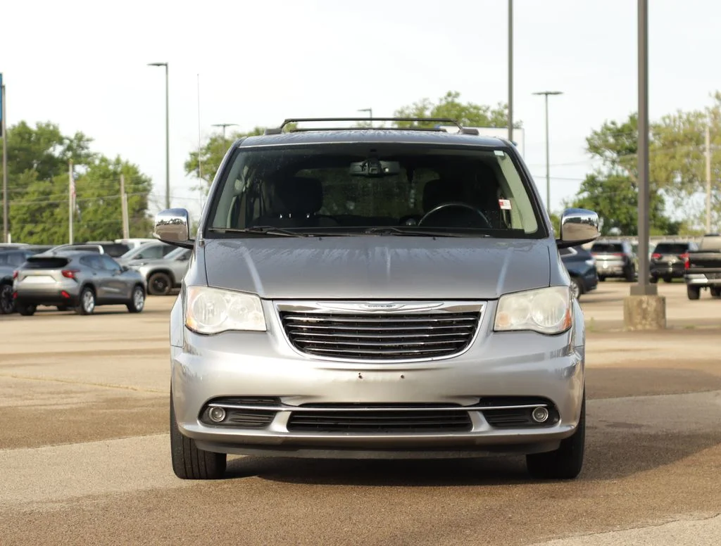 Used 2014 Chrysler Town & Country Touring-L with VIN 2C4RC1CG6ER319848 for sale in Pekin, IL