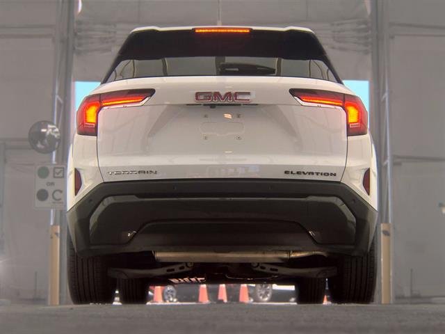 Used 2025 Summit White GMC Elevation image 7