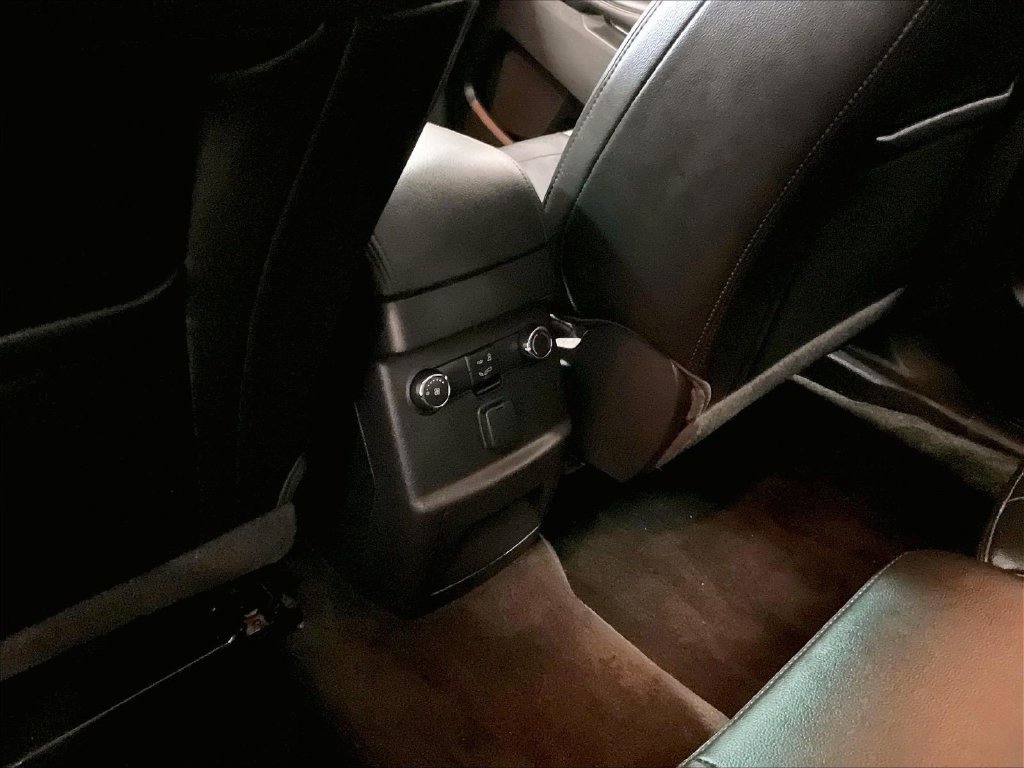 Used 2016 Gray Ford XLT image 29