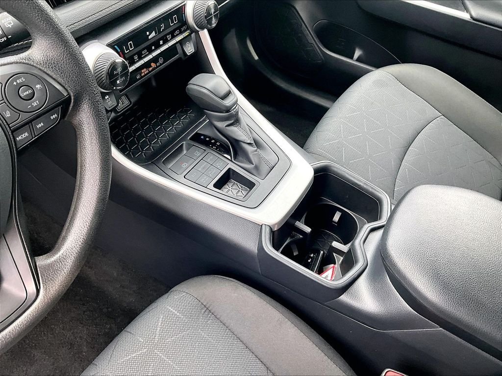 Used 2025 White Toyota XLE image 20