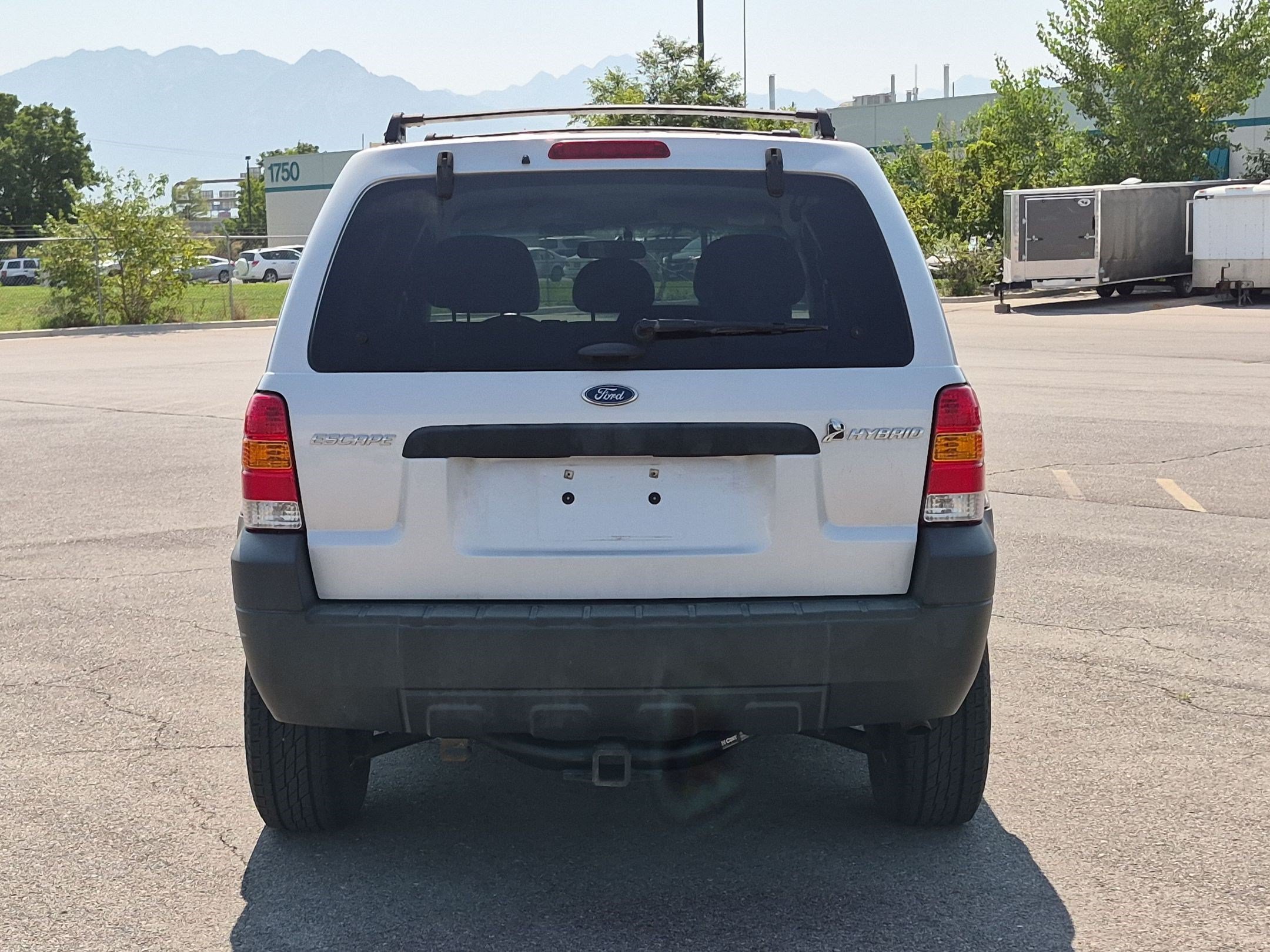 Used 2005 Silver Metallic Clearcoat Ford Hybrid image 4