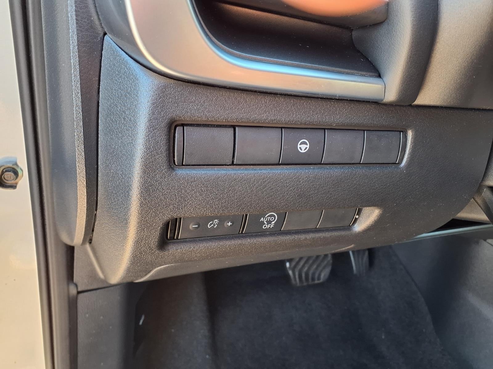 2023 Nissan Rogue SV Silver at Robbins Nissan