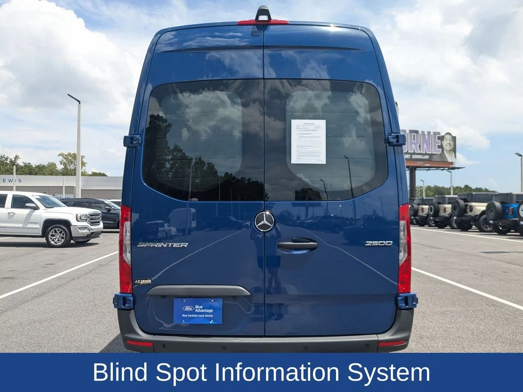 Certified Used 2026 Vanda Blue Mercedes-Benz Cargo 144 WB image 5