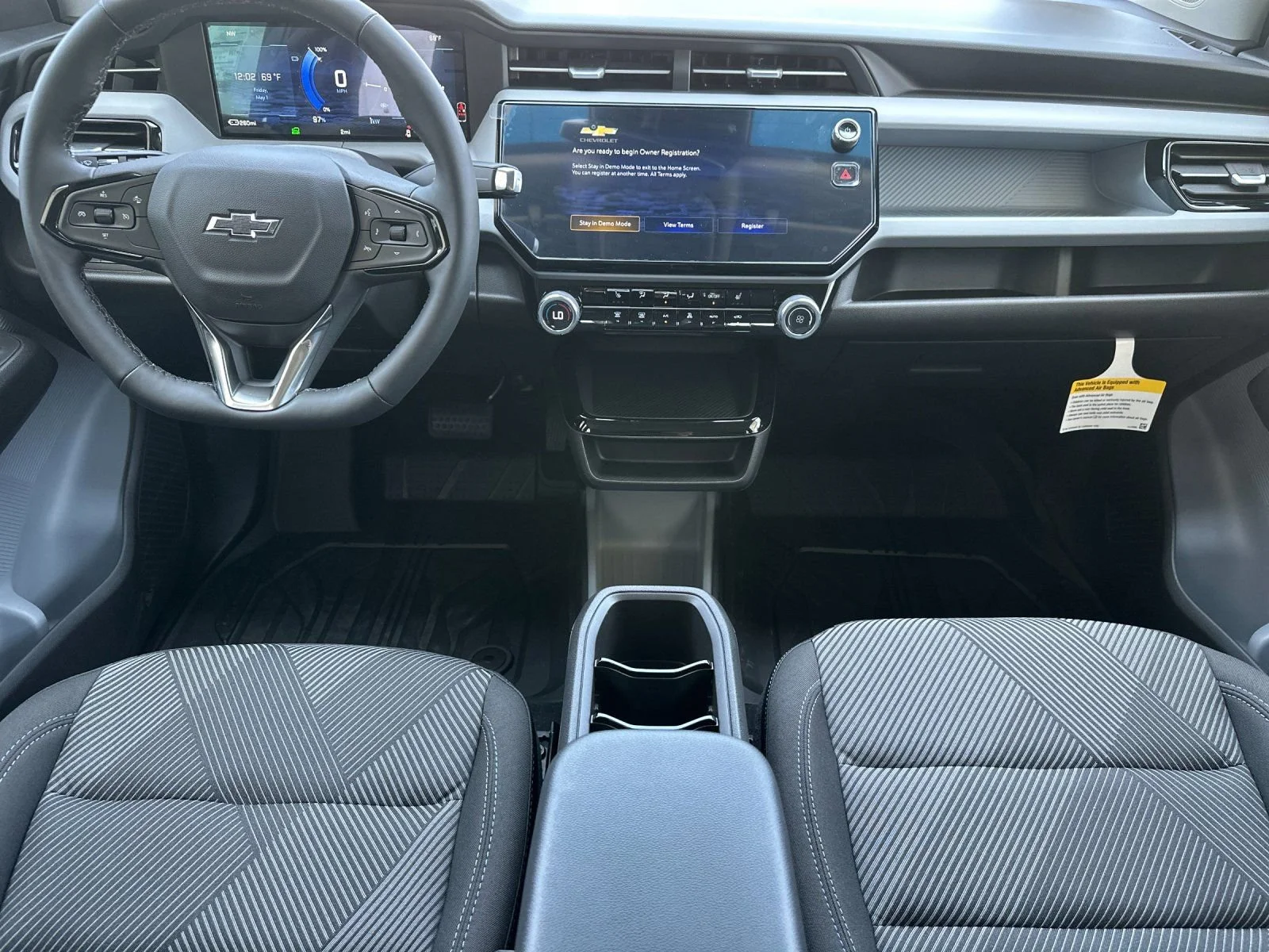 2027 Chevrolet Bolt LT - Photo 13