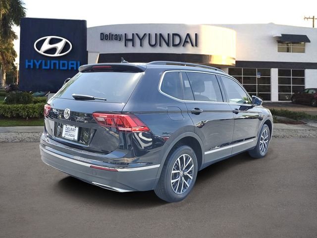 Used 2020 Black Volkswagen 2.0T SE image 6