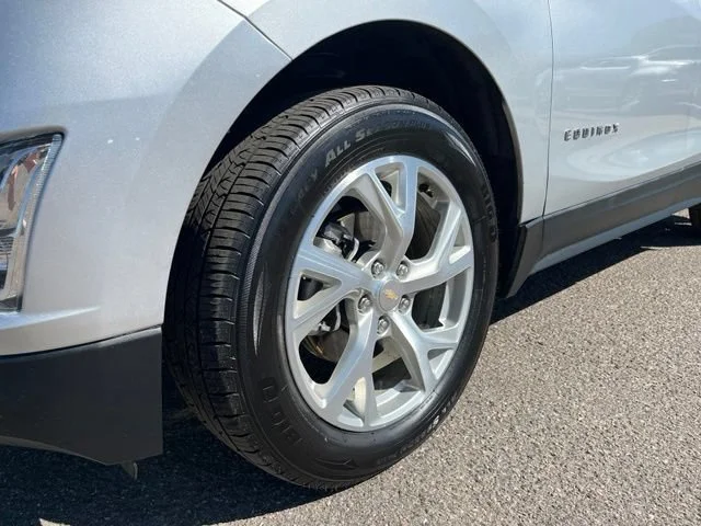 Used 2018 SILVER ICE METALLIC Chevrolet Premier image 11