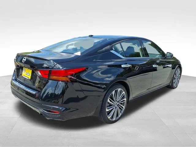 Used 2023 Black Nissan 2.5 SL image 15